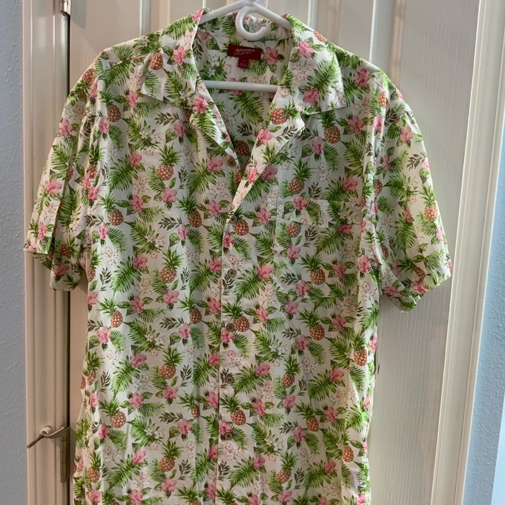 Mens casual tropical button down shirt